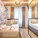 Bed & Breakfast Le Monde - Vintage 4*