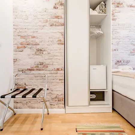 Bed & Breakfast Le Monde Luxury 4*