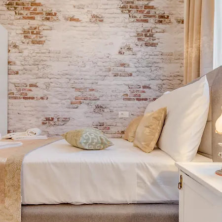 Le Monde Luxury
