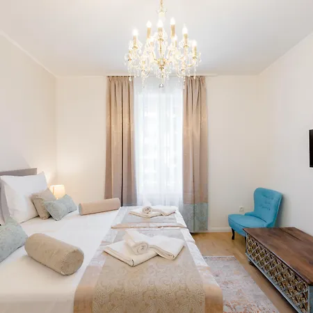 Le Monde Luxury