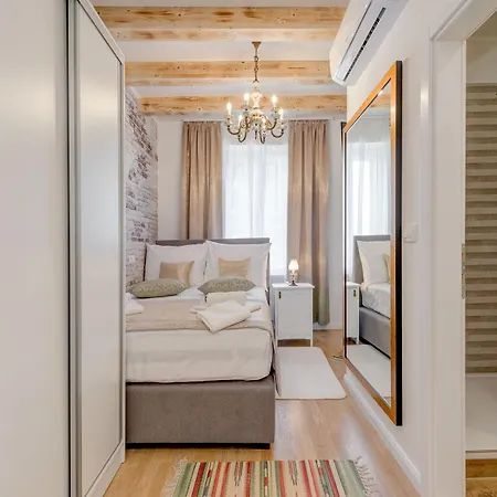 Frühstückspension Le Monde Luxury Split