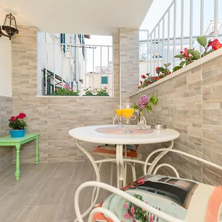 Le Monde - Vintage krevet i doručak