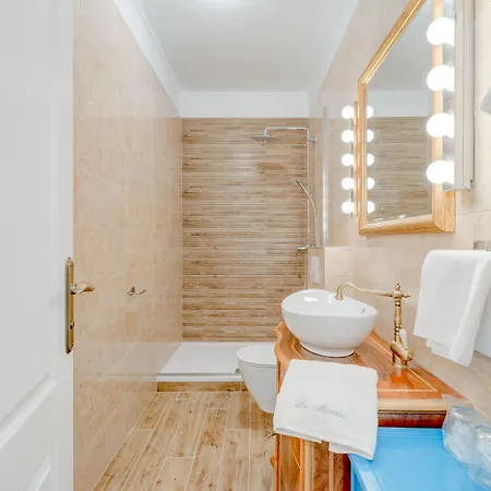 Le Monde - Vintage krevet i doručak