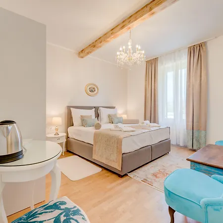 Le Monde - Vintage krevet i doručak Split