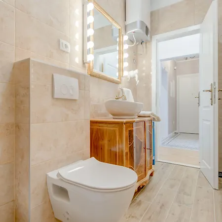 לינה וארוחת בוקר Le Monde - Vintage ספליט