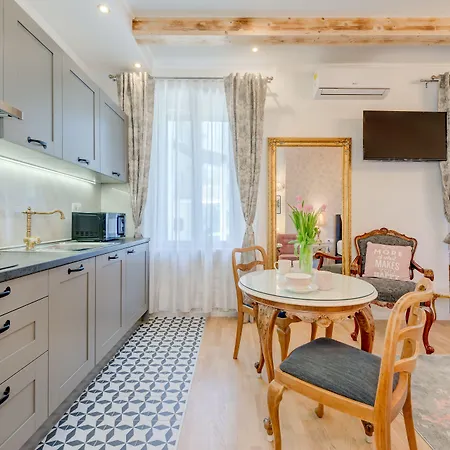 Le Monde - Vintage Couette-café