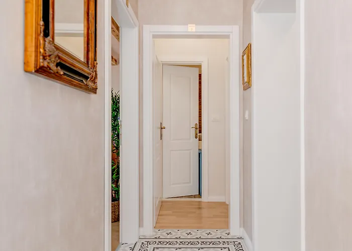 Le Monde - Vintage 4* 斯普利特