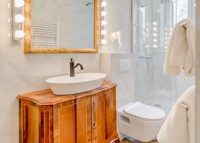 Le Monde - Vintage 4*