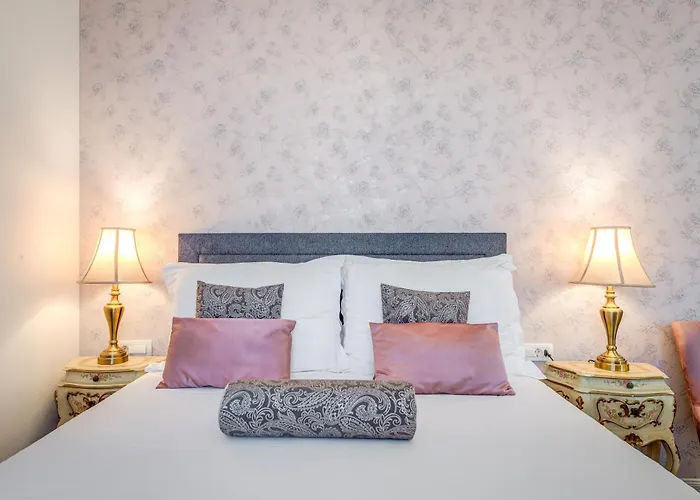 Le Monde - Vintage 4* 斯普利特