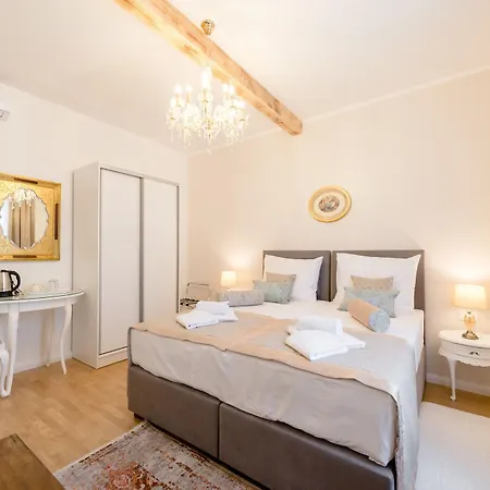 Le Monde Luxury 4* Сплит